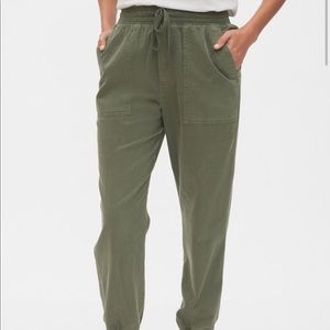 gap joggers